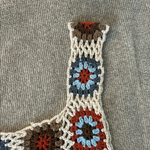 Crochet Granny Square Crop Top - Picture 5 of 8